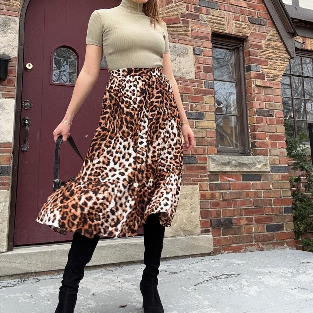 Talbots cheetah skirt